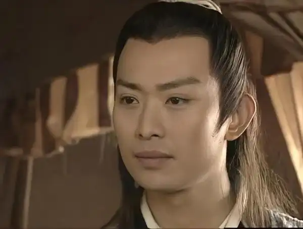 22:48:54赞 (3)回应这我叔每部剧几乎都是怼近景,武林外史是各种俯拍