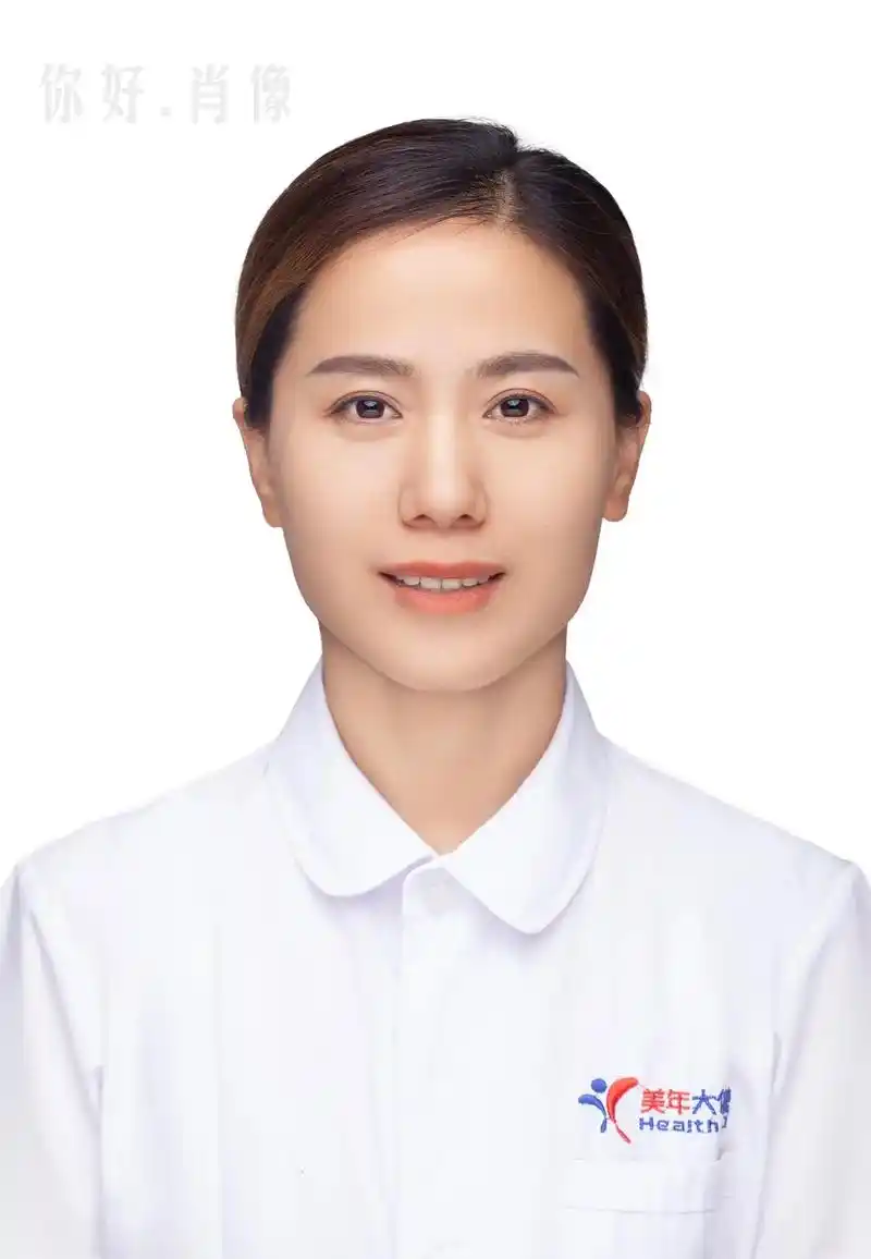 最美证件照 @你好·肖像 你工作证上有这么好看的照片吗!来 - 抖音