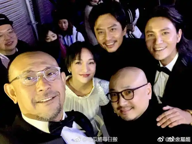 邓超把昨天这张华表奖合照放出来了啊! zt - 娱乐圈 - 虎扑社区