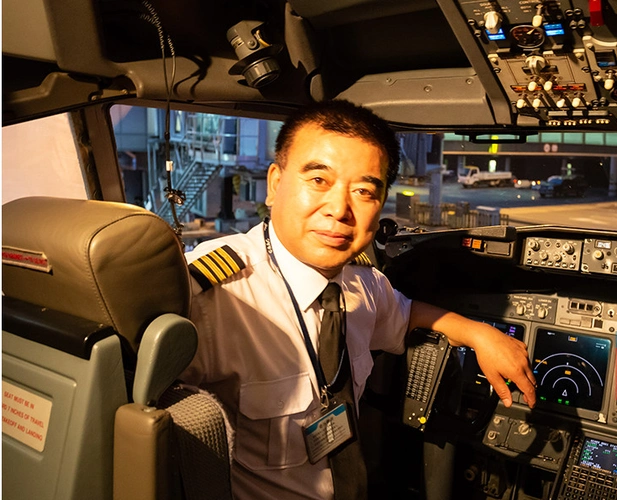 飞机机长的工资到底有多少看到工资单网友没看错吧