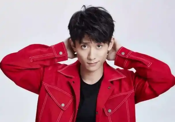 却被张一山一句话气得翻白眼,网友:神补刀_合作_体重_能在