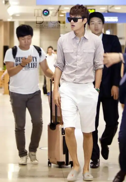 p>李敏镐 i>(         ,lee minho) /i>,1987年6月22日出生于韩国