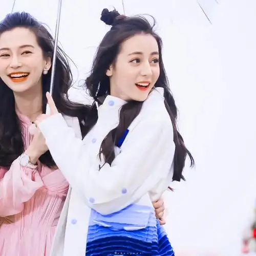 迪丽热巴/angelababy.