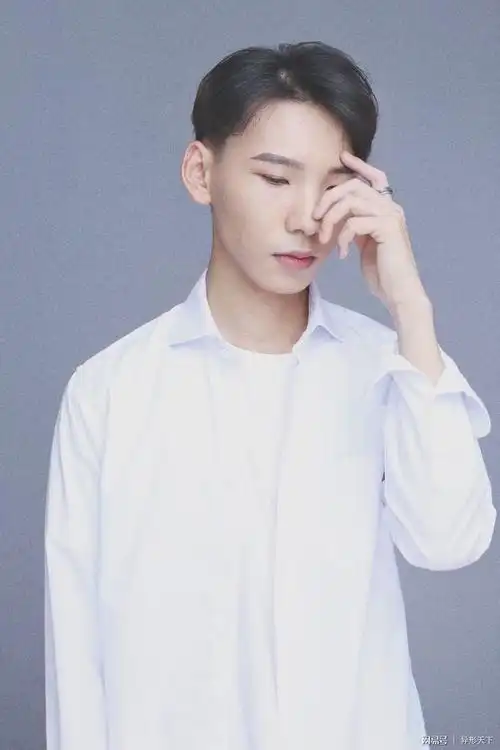 演员刘海涛凭借《民国少年侦探社》列入青年演员