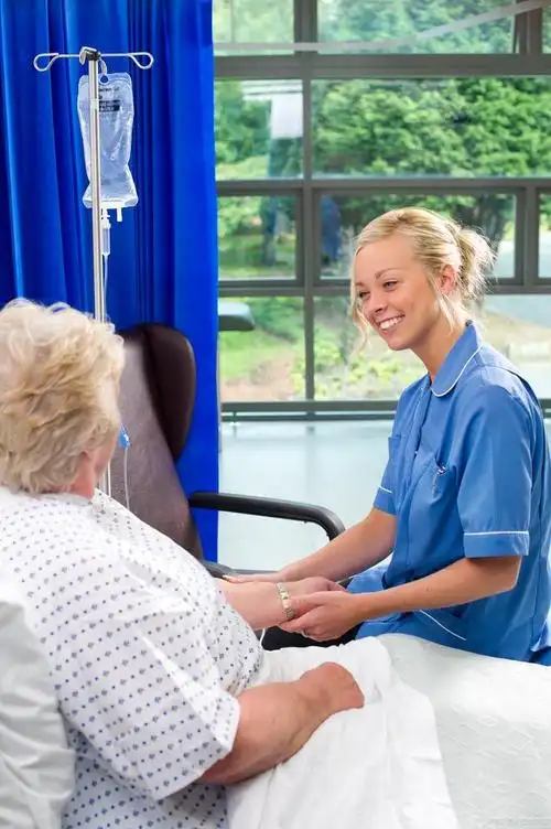 春节期间医院陪护的心酸