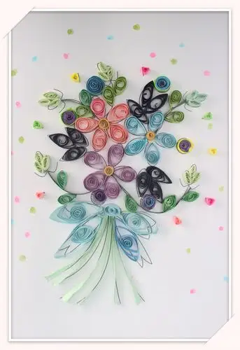 六年级小朋友制作的立体纸雕