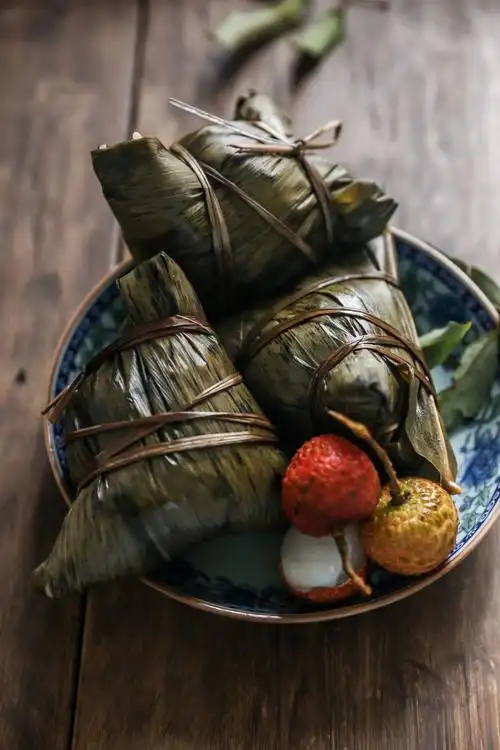 【鸿鹰美术馆苹果老师】小学社团课程-《粽子划龙舟》