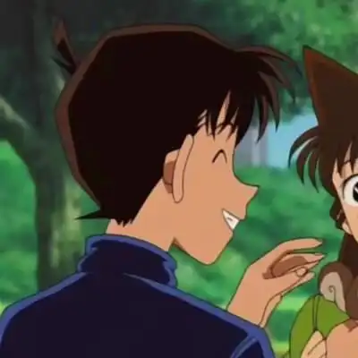 情侣头像柯南和灰原哀