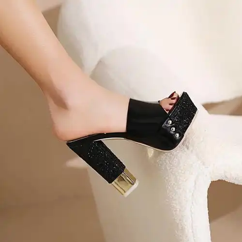 夏朗哲轻奢名品潮牌时髦女人味13cm恨天高红色温柔气质鱼嘴拖鞋外穿粗