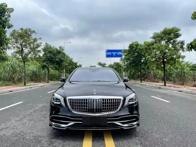 60多万 20款迈巴赫奔驰s600 德版 行政四座 黑色黑内