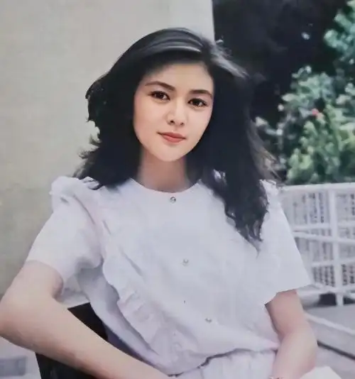 回顾:年轻时倾国倾城,中年发福变成胖大妈,这6位女明星太可惜