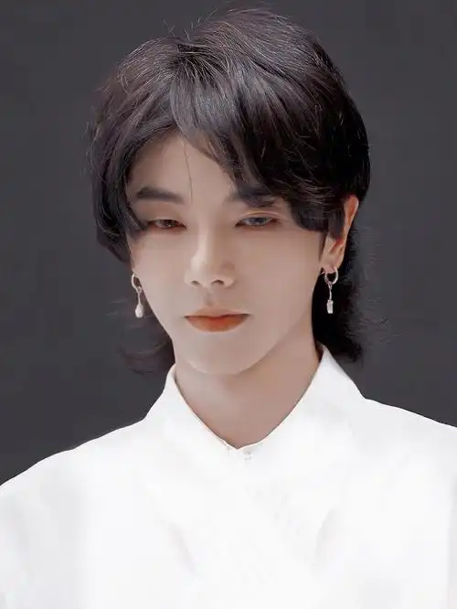 华晨宇图片壁纸