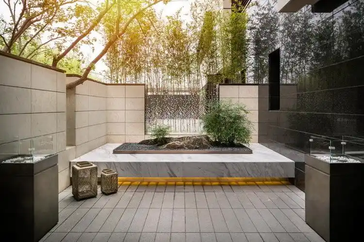 买房送的一楼小院如何装修?从这8点入手,助你打造完美小花园