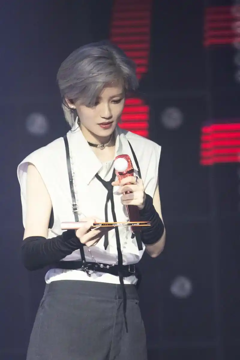 陆柯燃k 2023 「epiphany」主题巡演  78 在白昼与黑夜里极致热爱