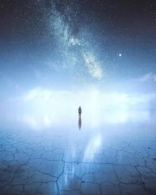 黑夜孤独伤感的句子图片(适合深夜一个人的句子)