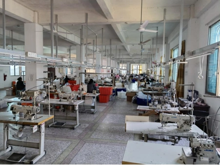 (兜兜同学女士内衣 加工工厂图展示)