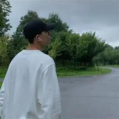 干净阳光帅气男生qq头像高清 个性男头气质真人头像图片大全_男生头像