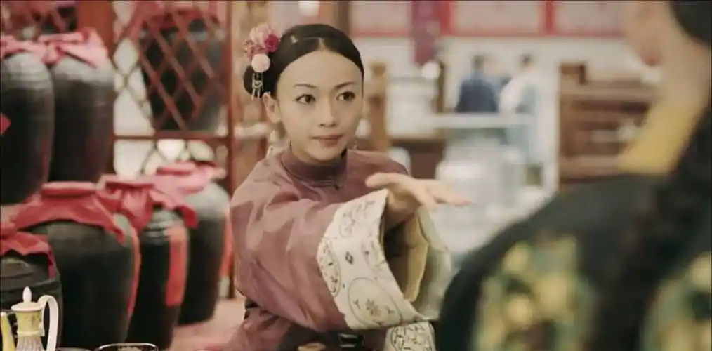 延禧攻略:为何魏璎珞扮作沽酒女,皇上立马就不生气了?_傅恒_桑落_金川