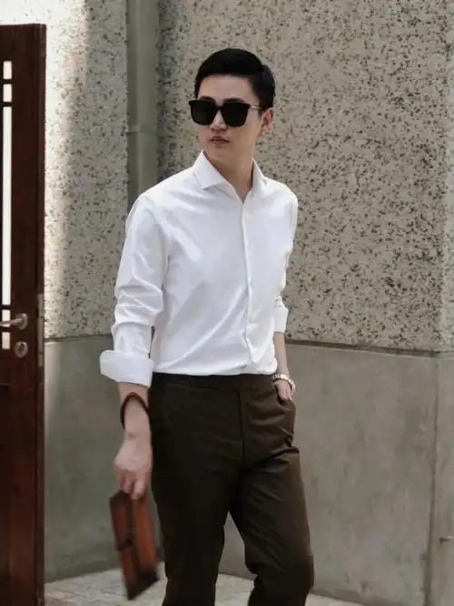 初秋轻熟男穿搭这件衬衫简直就是职场人必