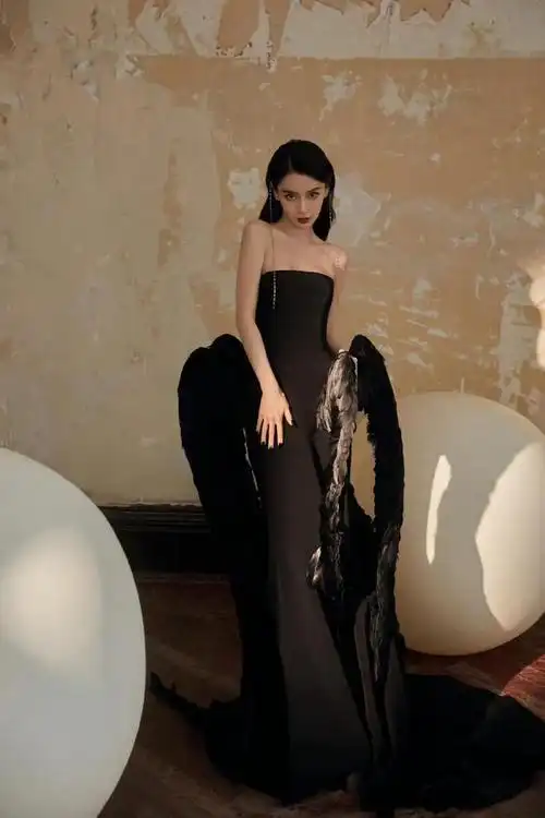 杨颖没有穿出灵魂的礼服,原因是缺少女人味,高贵典雅也要味道|抹胸