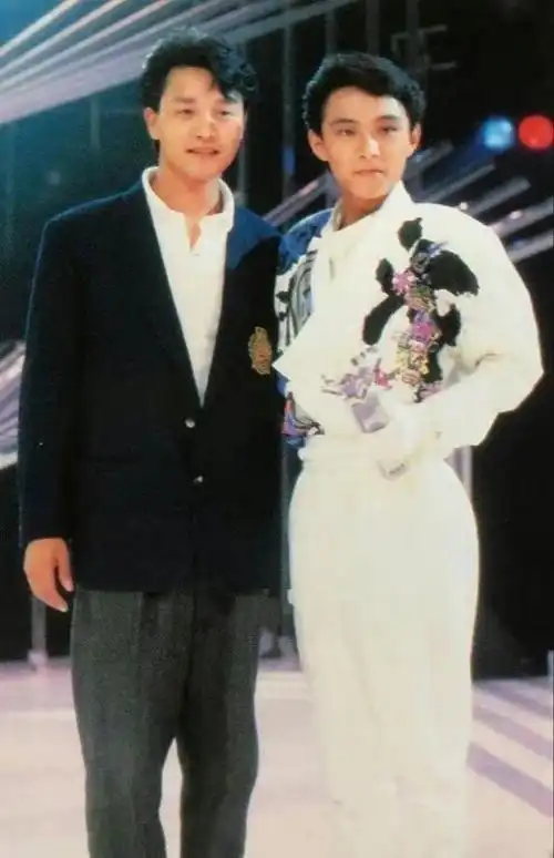 回顾事实证明曾因太帅却被雪藏的张卫健已过上了理想生活