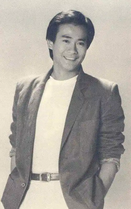 p>郑少秋,1947年2月24日出生于香港,祖籍广东,中国香港男演员,歌手.