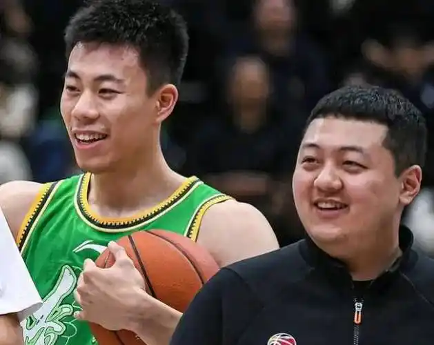 辽宁男篮引进新外援备战亚洲篮球赛,中国女篮热身赛受伤困扰