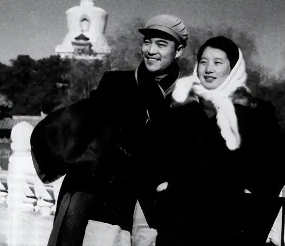 于洋个人资料简介坎坷艺术家于洋