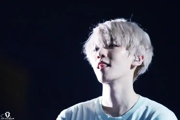 求这张边伯贤的高清图