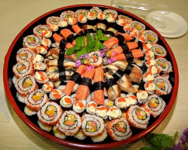 毕业作品展示一一寿司大拼盘3