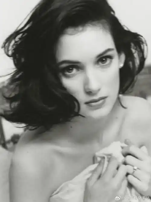 孙俪换发型堪比整容从40岁美回20