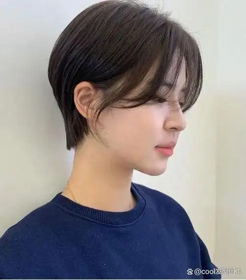 轻熟风韩系短发清爽干练中的女人味