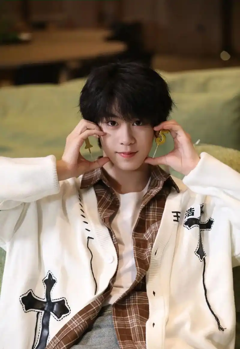 王浩 #养成系 #王浩生日快乐 #tf四代 是真诚的小浩浩 - 抖音