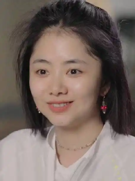 谭松韵素颜状态也太好了吧,皮肤好到让人羡慕,哪里像30