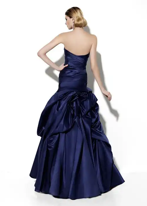 结婚婚纱晚礼服应该如何选择