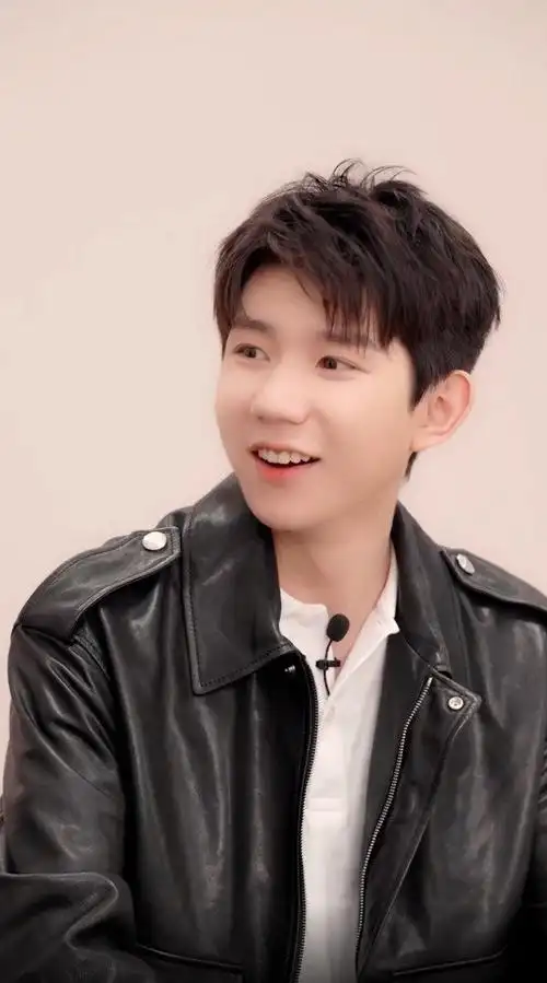 读小汤圆的留言啦    @tfboys-王源winkroy_王源视频博的微博视频