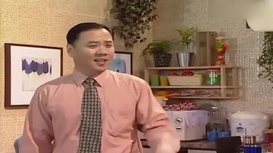 戴明明一个月生活费2千,一顿饭960,家有儿女里最有钱的是老戴!