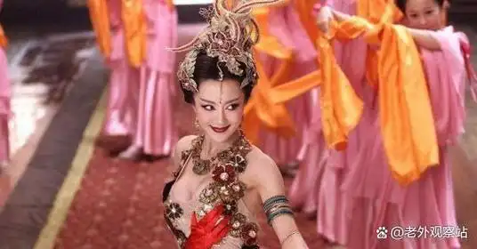 十版苏妲己都漂亮,而她演出了"美艳感"