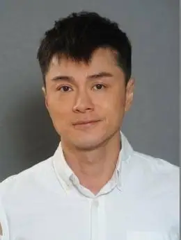 冯宝(黄浩然饰演)