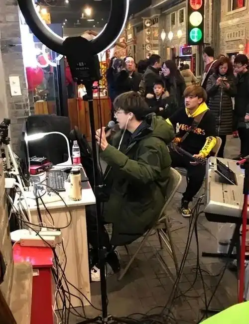 刘宇宁如今的境遇,才发现,资本"造星"的力量太强大|网红|综艺|直播|张