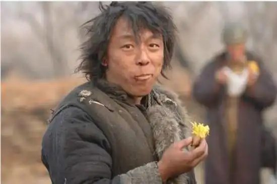 黄渤带妻子罕见现身晚宴圈外老婆默默守候22年