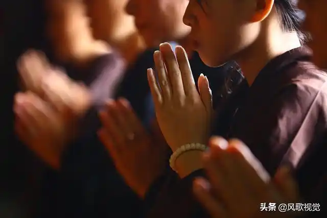 很多人都知道双手合十,这包含着什么意义?