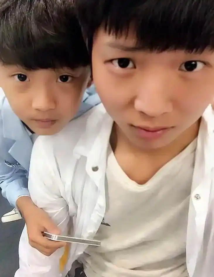 原来马哥小时候也这么帅啊   简直不要太帅了#马嘉祺 - 抖音