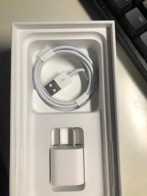 [手机平板]出售苹果x原装充电头和线 60包邮