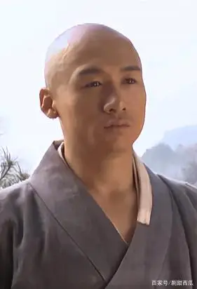 虚竹则由高虎饰演,表现中规中矩