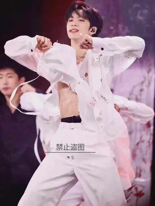 tnt时代少年团刘耀文绝美壁纸