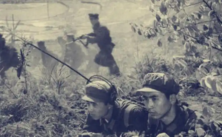 中越战争解放军发起冲锋越军扭头就跑可哪里跑得掉