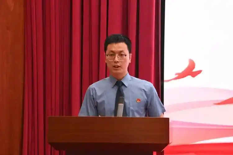 最高检召开青年干部"强化纪律规矩意识,筑牢廉洁自律防线"交流研讨会