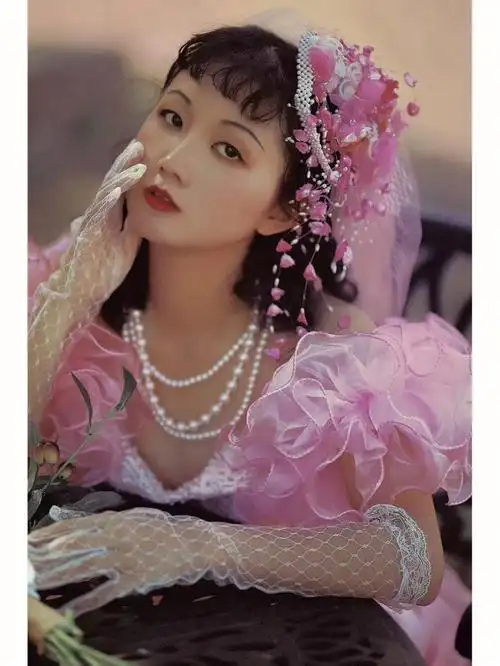 复古80年代婚纱照造型