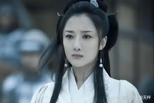 《楚汉传奇》中,她将千古美人"虞姬"演绎得唯美自然,而在《新萧十一郎